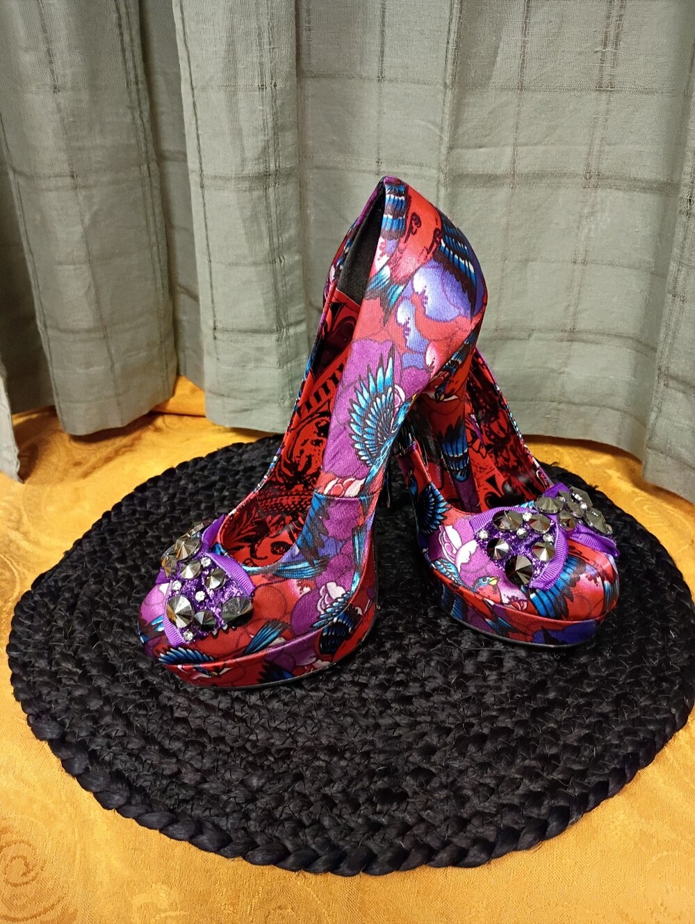 Iron Fist Havana Breeze Stiletto Platform Bejeweled Heels Sz 8 US Excellent Cond